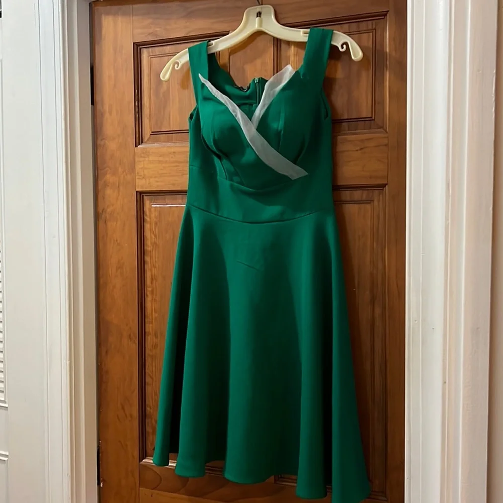 EMERALD GREEN SKATER DRESS - Picture 1 of 3